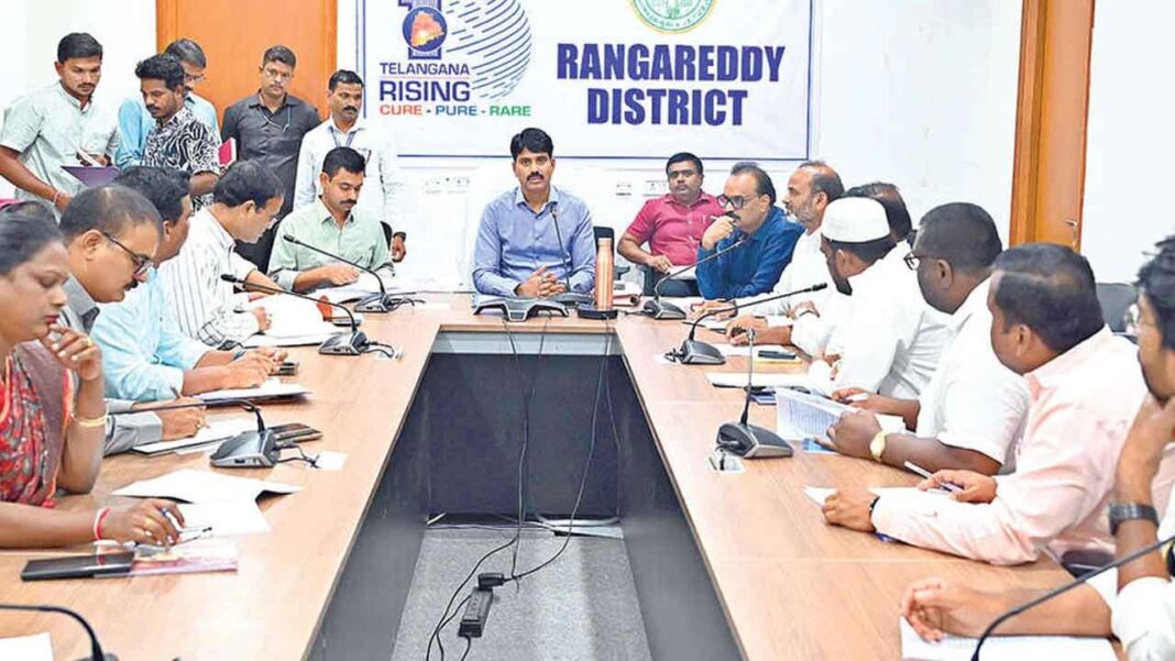 కీలకమైన ఓటరు జాబితా సవరణ కార్యక్రమానికి రంగారెడ్డి అడ్మిన్ సిద్ధమైంది
– PARAHUSHAR NEWS