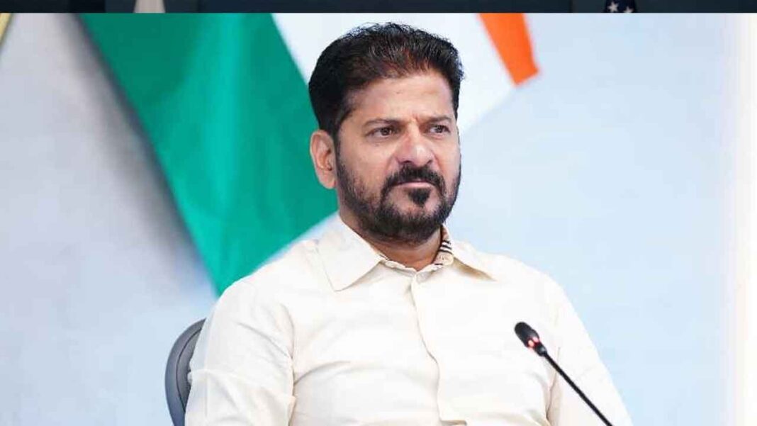 క్షేత్రస్థాయి పర్యటనలకు వెళ్లని అధికారులపై చర్యలు తీసుకోవాలని రేవంత్‌ ఆదేశించారు
