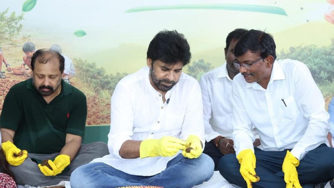 ప్రపంచ పర్యావరణ దినోత్సవం సందర్భంగా 2.5 కోట్ల విత్తన బంతుల తయారీ కార్యక్రమాన్ని ప్రారంభించిన పవన్ కళ్యాణ్
– PARAHUSHAR NEWS