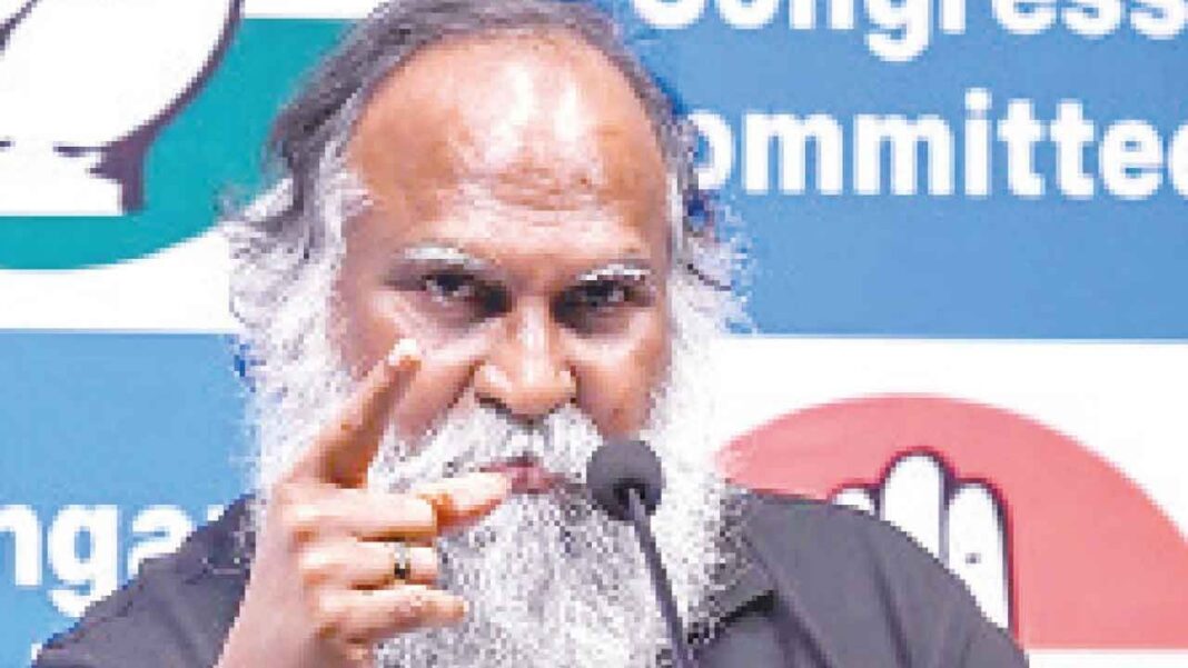 మీనాక్షి నటరాజన్ ఆర్‌ఎస్ సీటును రద్దు చేయడానికి ప్రధాని స్థాయిలో కుట్ర అవసరమా? అని జగ్గా రెడ్డి ప్రశ్నించారు
