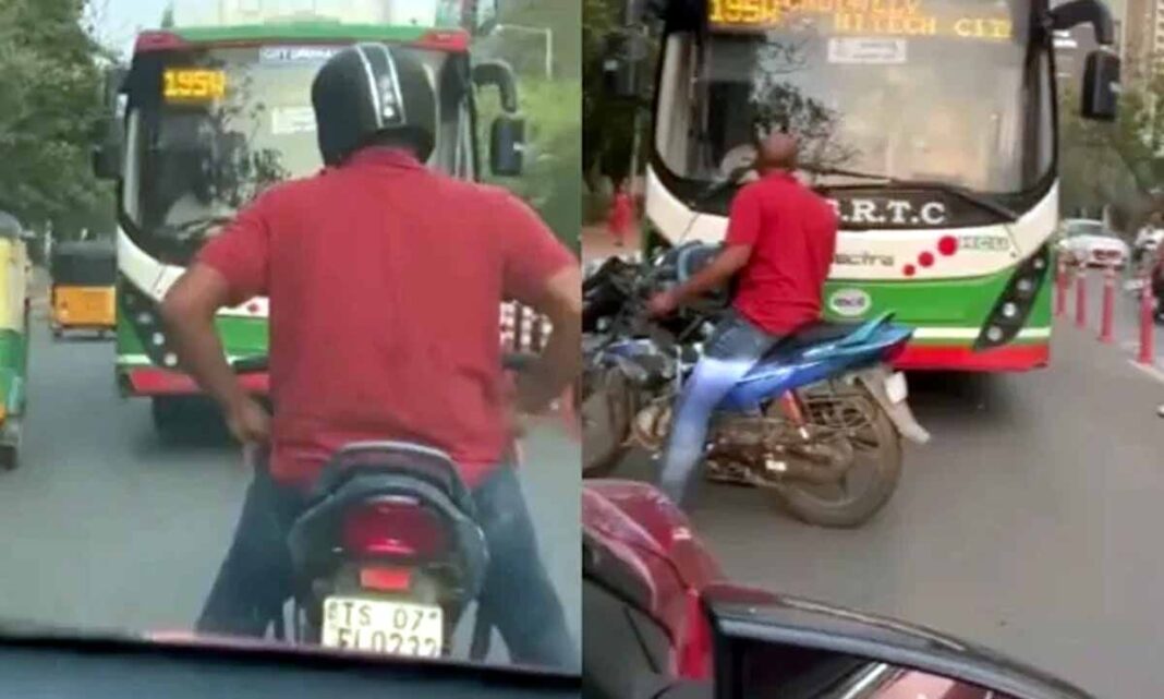 హైదరాబాద్‌లో బైకర్ బస్సును తప్పుగా కదలకుండా ఆపి ప్రశంసలు అందుకున్నాడు
