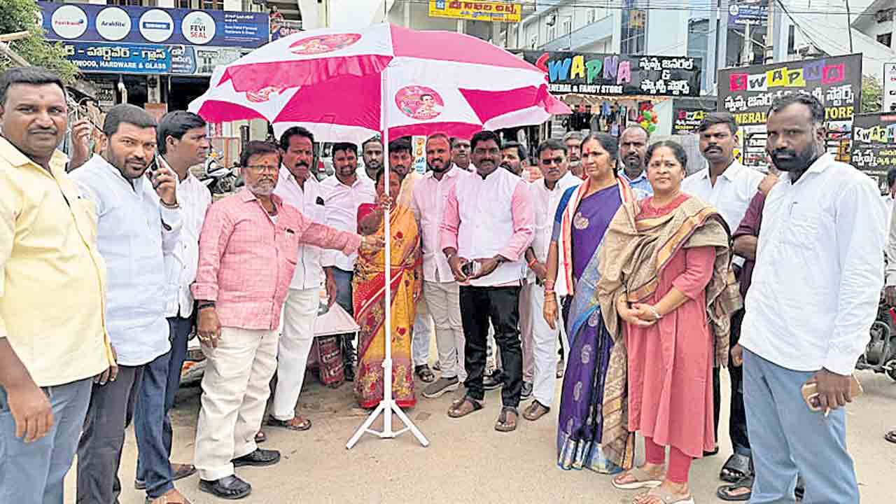 KTR's birthday celebrations are grand