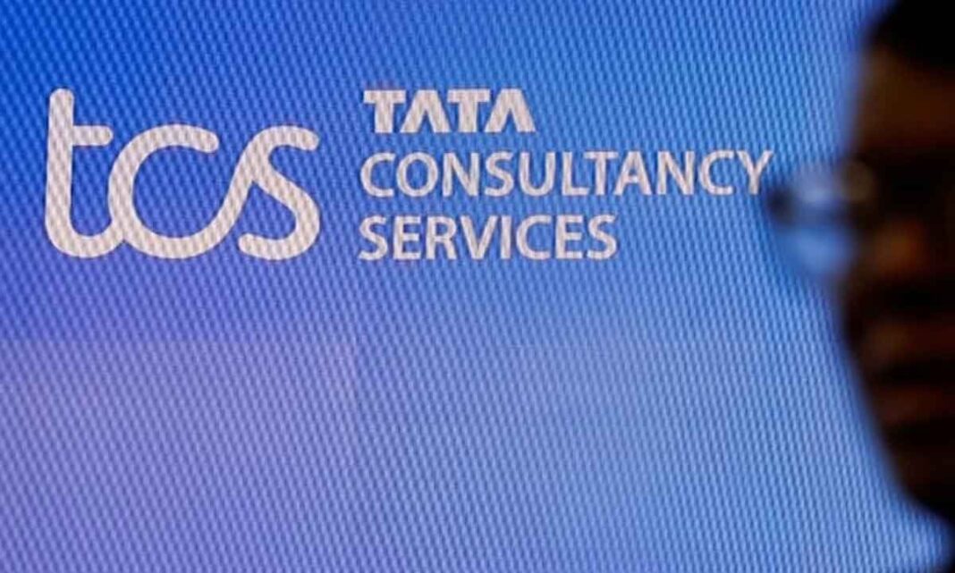 20,000 ఉద్యోగాలను తగ్గించిన తర్వాత, TCS 8,900 ఫీల్డ్ డిప్లాయ్‌మెంట్ ఇంజనీర్ల (FDEలు) బృందాన్ని సృష్టిస్తుంది; వారు ఏమి చేస్తారో ఇక్కడ ఉంది

