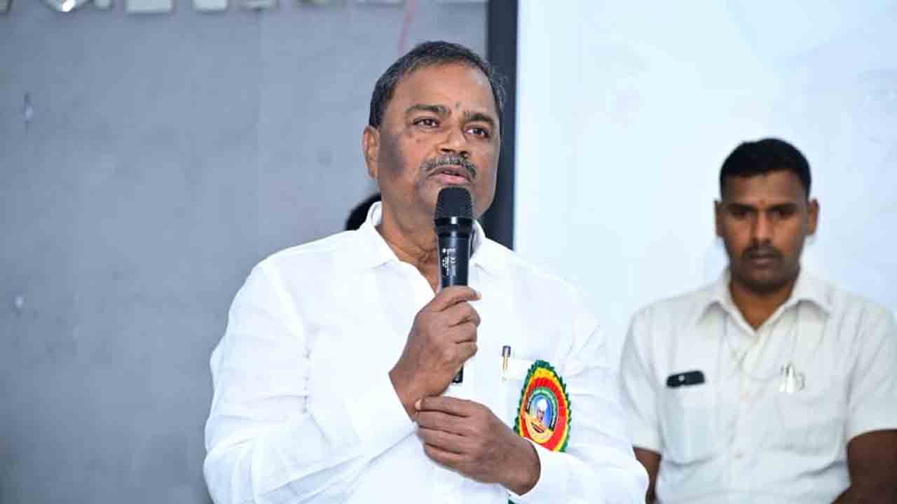 Review of Tet policy: Komuraiah