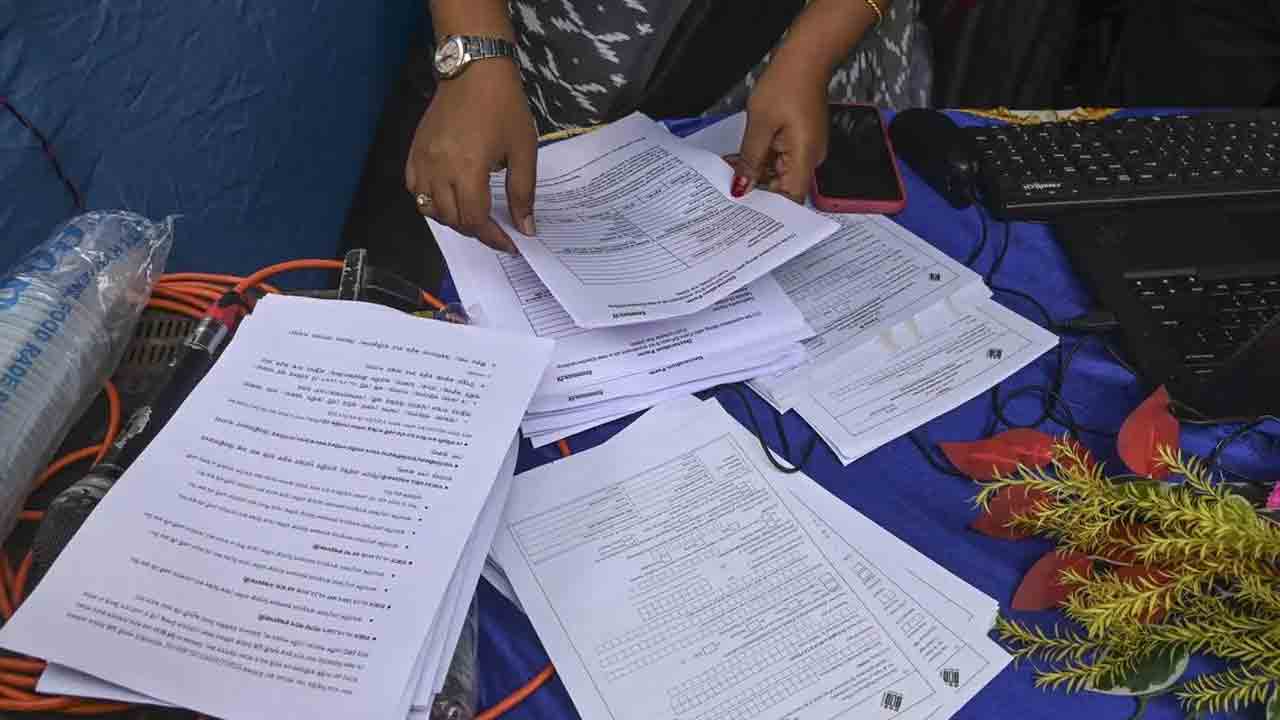 Distribution of 99.97% electoral forms is complete