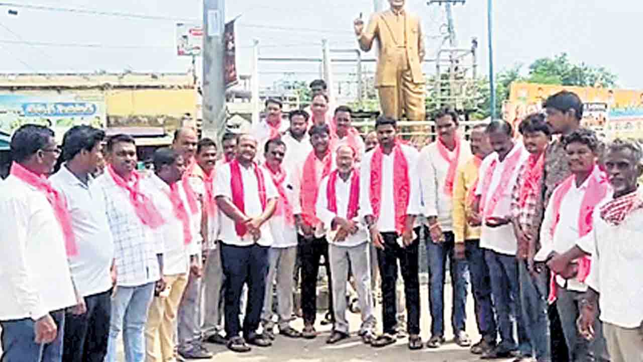 BRS Kannera on MP Vamsi's comments
