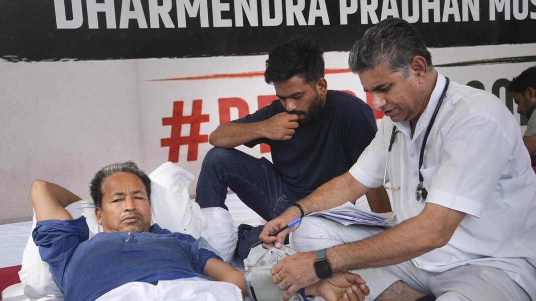 CJP నిరసన 15వ రోజున తాజా రాజకీయ మద్దతు వెల్లువెత్తింది; విద్యార్థి ఆసుపత్రి
– PARAHUSHAR NEWS