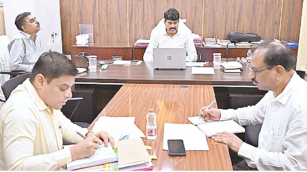 RR జిల్లాలో 90% పైగా SIR ఫారమ్‌ల పంపిణీ పూర్తయింది
