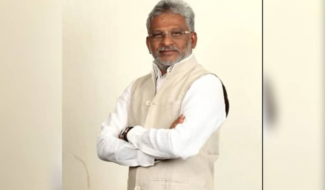 ఆంధ్రాలో జరిగిన మెగా డీఎస్సీ 2025 అవకతవకలపై పార్లమెంట్లో చర్చించాలని వైఎస్సార్సీపీ ఎంపీలు కోరారు
– PARAHUSHAR NEWS