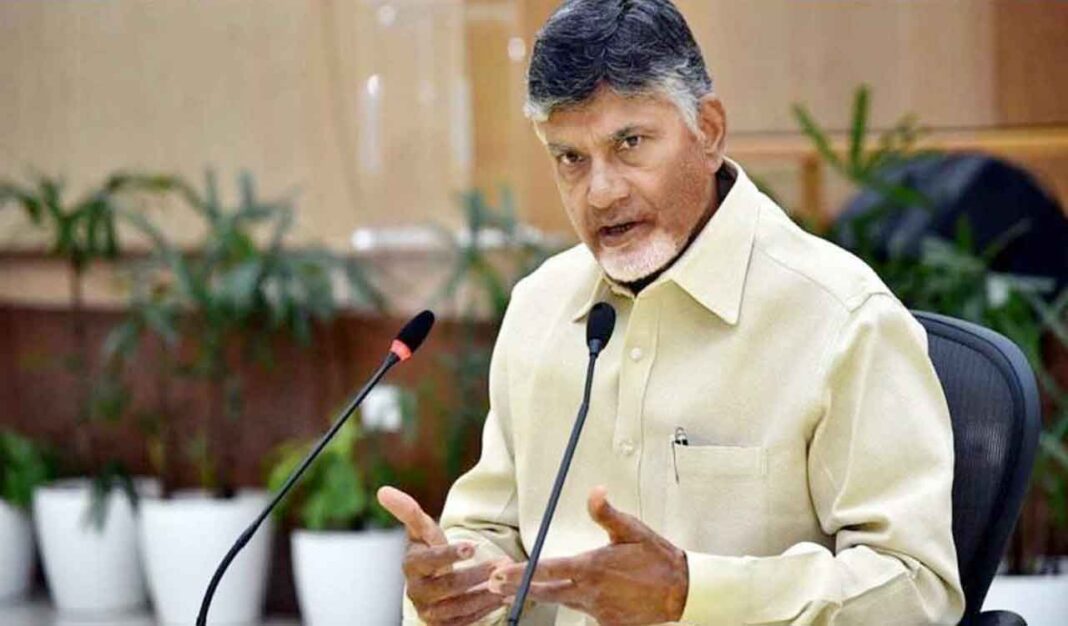 ఆంధ్రప్రదేశ్‌కు ప్రతి ఎకరాకు నీరందించేందుకు కృషి చేస్తున్నామని చంద్రబాబు చెప్పారు
