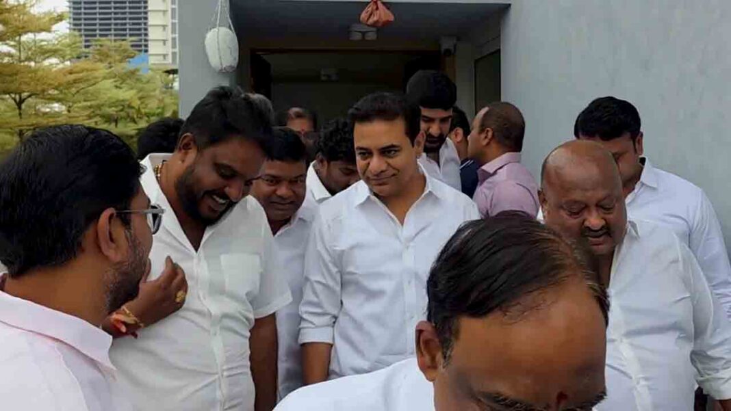 KTR-Namasthe Telangana left for Kannepally from Hyderabad
– PARAHUSHAR NEWS
