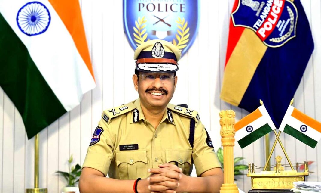 ఇందిరమ్మ ఇల్లు పేరుతో సైబర్ మోసం జరుగుతోందని హైదరాబాద్ సీపీ హెచ్చరించింది
