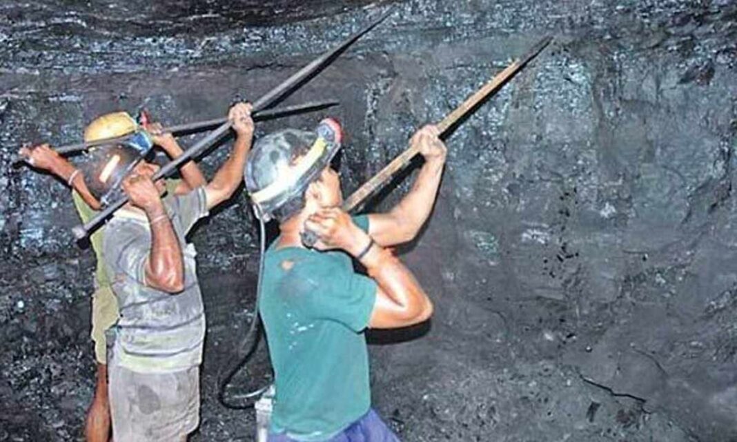 తెలంగాణ మకుటాలా లేక బంగారు బాతులా?
