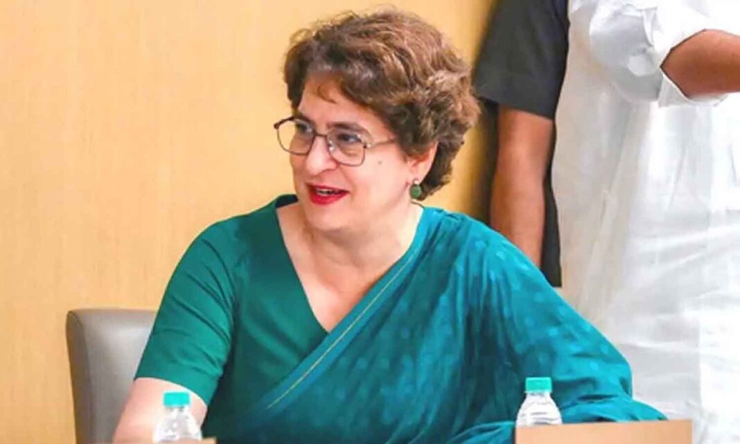 ధర్మేంద్ర ప్రధాన్ రాజీనామా విద్యార్థుల నిరసన విజయమని ప్రియాంక గాంధీ అభివర్ణించారు.
