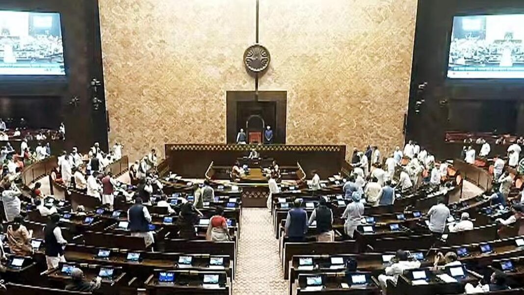 రాజ్యసభ మళ్లీ వాయిదా; విపక్ష ఎంపీలు అమిత్ షా క్షమాపణలు చెప్పాలన్నారు
– PARAHUSHAR NEWS