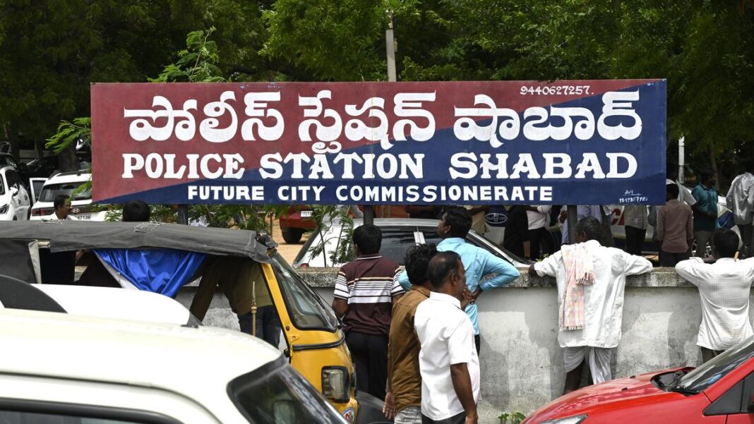 షాబాద్ హంతకుడి మృతదేహం రోడ్డు పక్కన లభ్యమైన వీడియోతో ప్లాన్ చేసిన హత్యలను ఒప్పుకుంది
– PARAHUSHAR NEWS