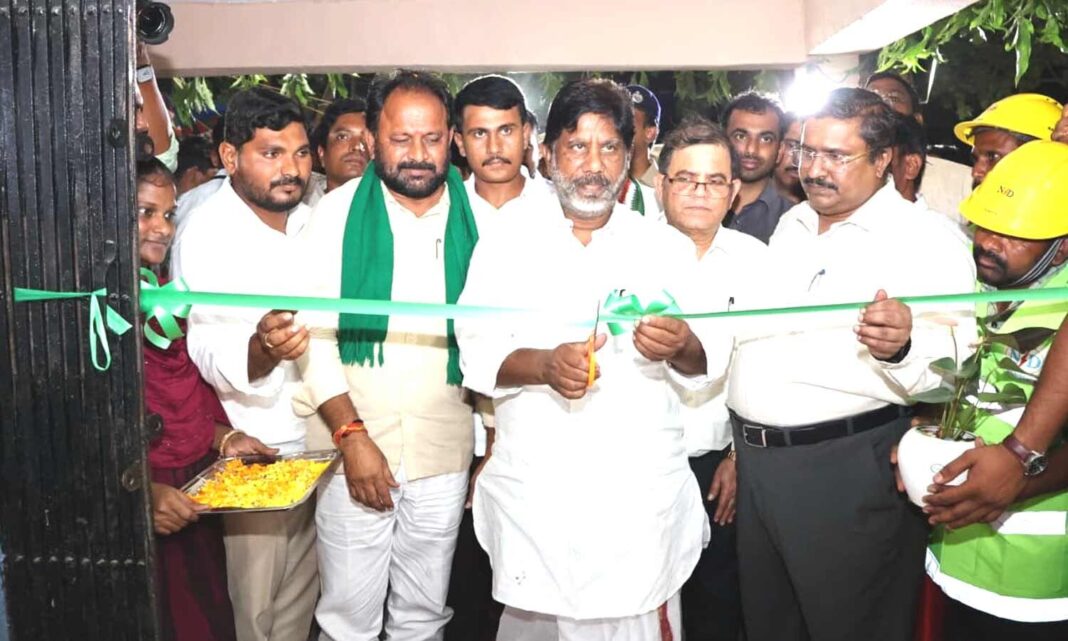 సింగరేణి కొత్త జియో-సైన్స్ లాబొరేటరీ లోపల
