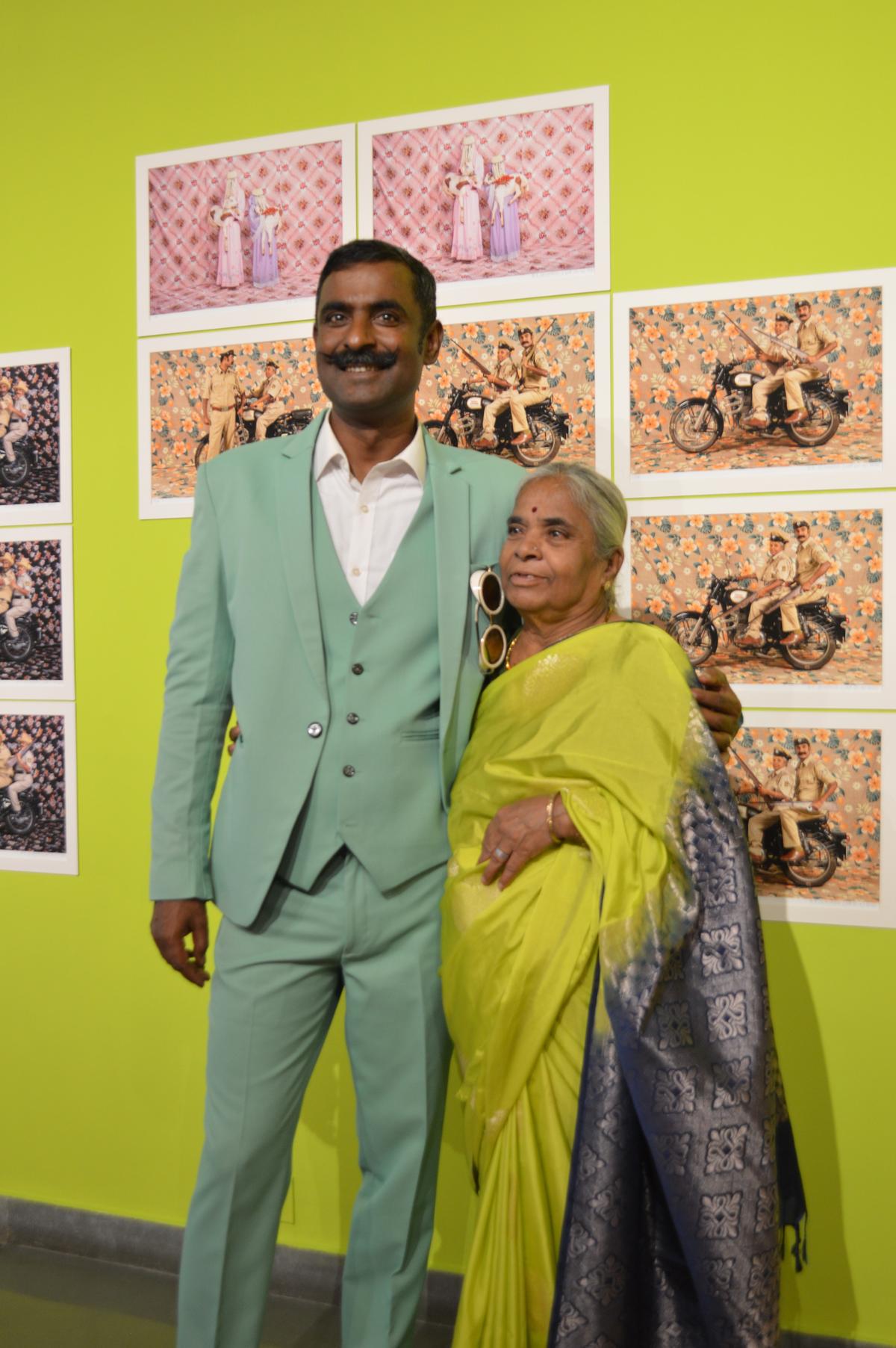 (From left) Cop Shiva and Gowramma at his ‘No Longer a Memory' in 2025.   