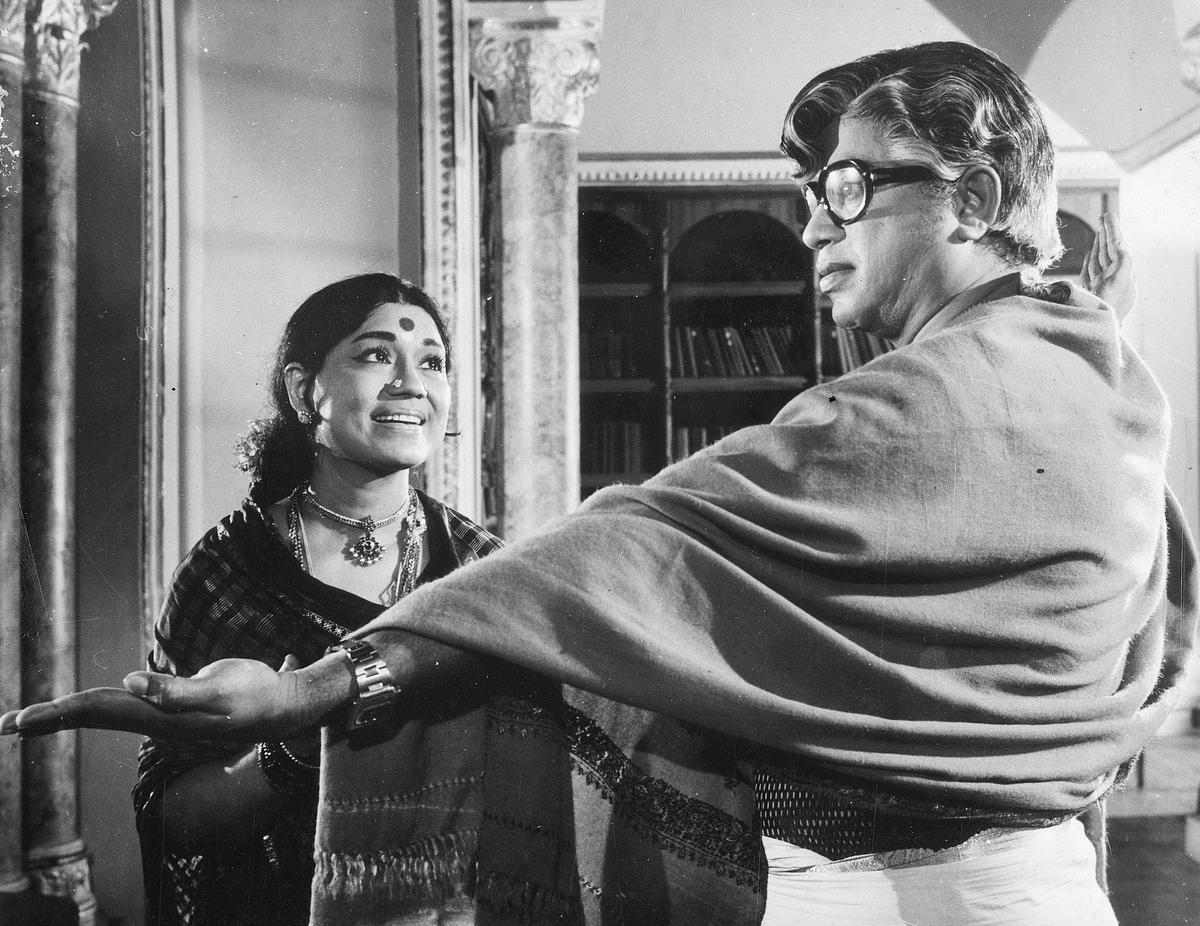 Sowcar Janaki and Thengai Srinivasan in`Kaliyuga Kannan' (Tamil).
