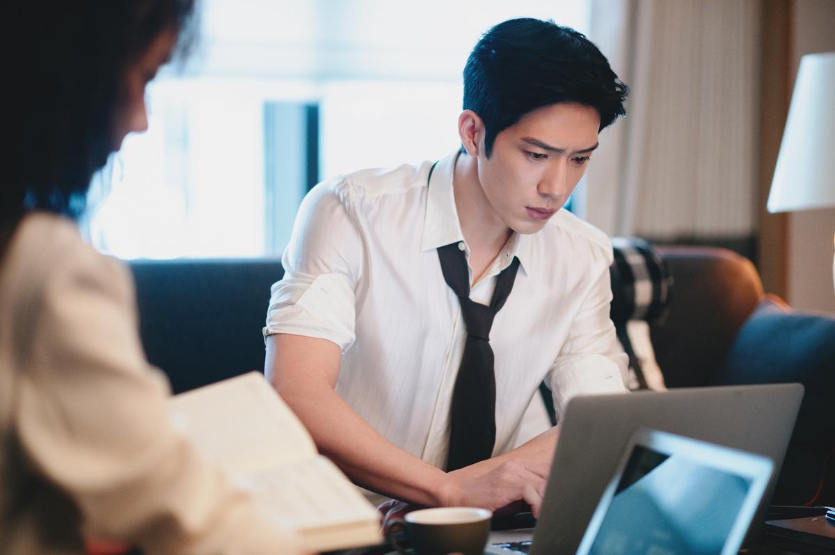 Jing Boran as Luan Nian in The Early Spring